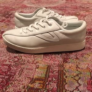 White leather tretorn nylite sneaker